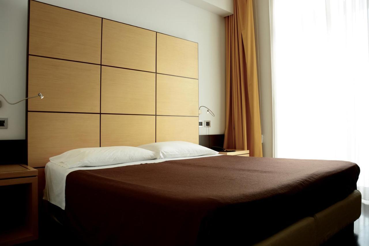 Hotel Cimarosa Νάπολη Εξωτερικό φωτογραφία
