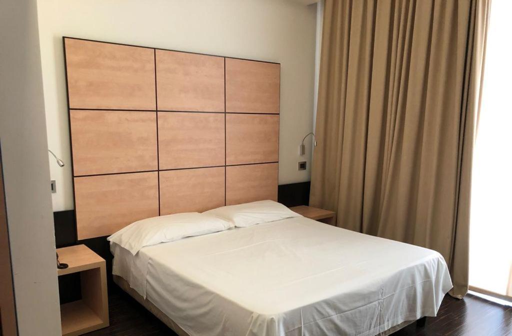 Hotel Cimarosa Νάπολη Εξωτερικό φωτογραφία