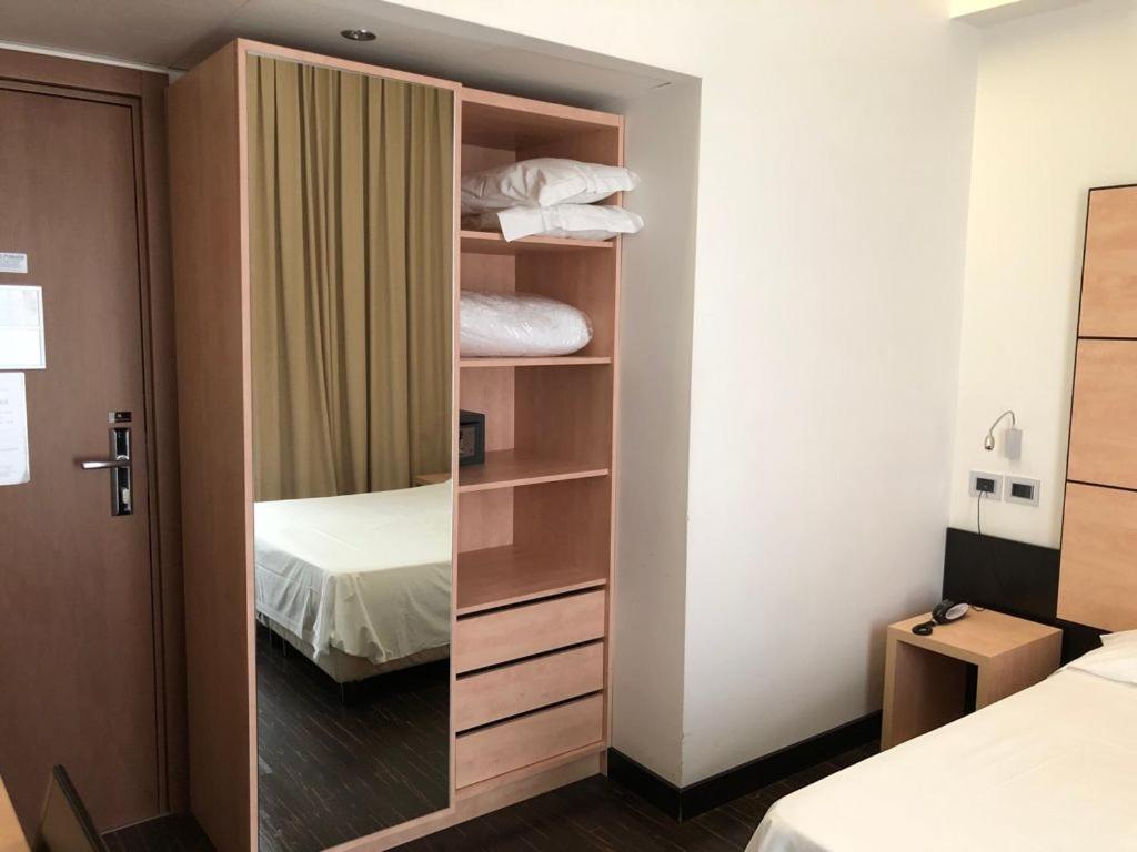 Hotel Cimarosa Νάπολη Εξωτερικό φωτογραφία